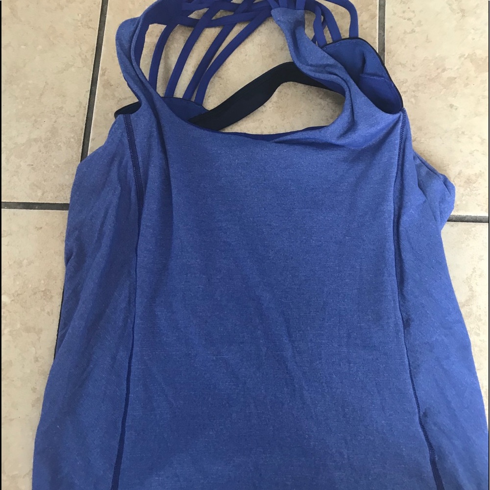 Lululemon tank with built in bra